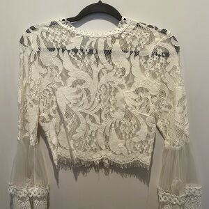 Chelsea white cropped top with puffed sleeves